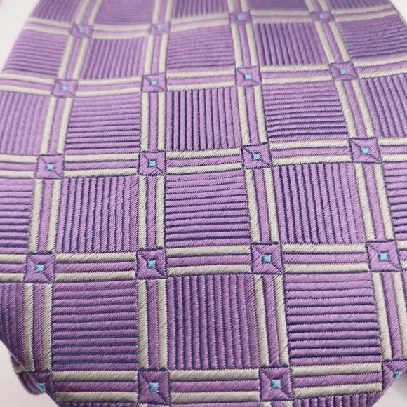 Jos A Bank Executive Collection Silk Necktie Tie Lilac Purple Geometric Square - Picture 2 of 9